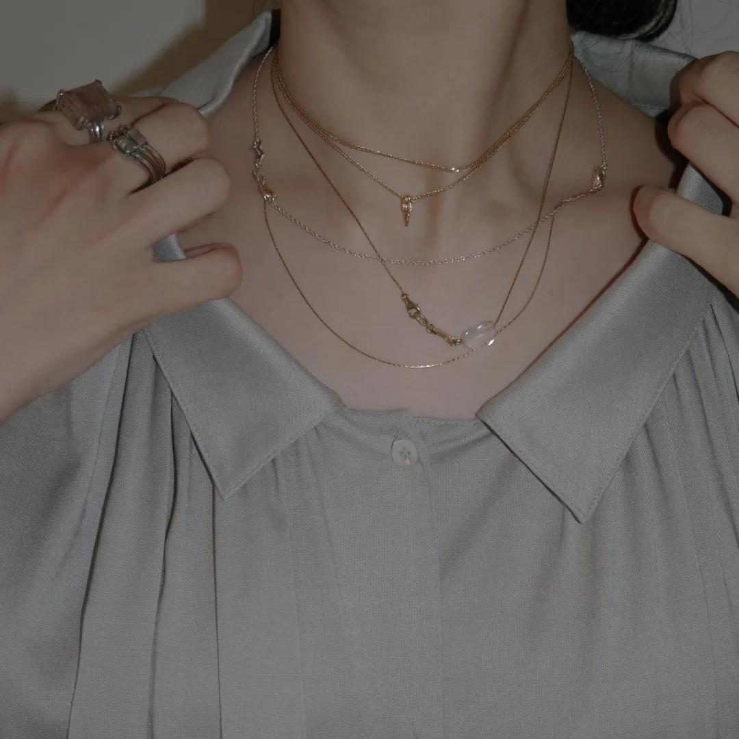2024 Niche Design 925 Silver Two-tones Gold Thin Chain Multi-functional Multi-wears Chokers Long Neck Chain Sweater Necklaces
2024 Niche Design 925 Silver Two-tones Gold Thin Chain Multi-functional Multi-wears Chokers Long Neck Chain Sweater Necklaces