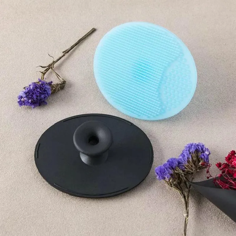 Silicone Face Cleansing Brush Gentle Clean The Skin Deeply Exfoliating Skin Care Tool Octopus Shape Softy Unisex Dropshipping
Silicone Face Cleansing Brush Gentle Clean The Skin Deeply Exfoliating Skin Care Tool Octopus Shape Softy Unisex Dropshipping