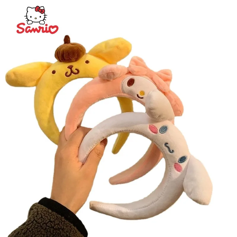 Sanrio Kawaii аниме мультфильм Милая Корица рулон куломи Мелодия плюшевая повязка для волос обруч женское лицо мыть волосы карточка пушистая голова обруч зима
Sanrio Kawaii аниме мультфильм Милая Корица рулон куломи Мелодия плюшевая повязка для волос обруч женское лицо мыть волосы карточка пушистая голова обруч зима