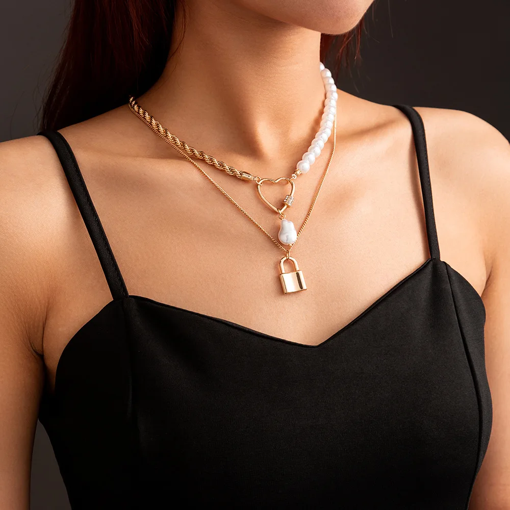 Simple Cross Border Twist Stitching Cold Style Heart-Shaped Necklace Baroque Pearl Double-Layer Lock-Shaped Ornament
Simple Cross Border Twist Stitching Cold Style Heart-Shaped Necklace Baroque Pearl Double-Layer Lock-Shaped Ornament