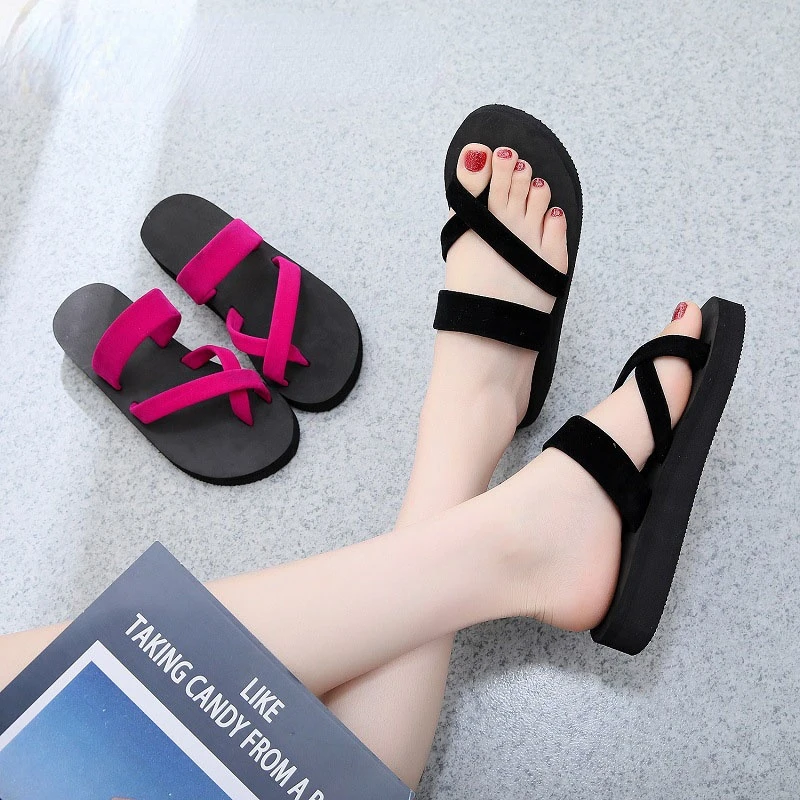 Fashion Women Slippers Summer Outdoor Light Weight Cool Shoes Ladies Flat Flip-flop Black Non-slip Basic Home Sandals
Fashion Women Slippers Summer Outdoor Light Weight Cool Shoes Ladies Flat Flip-flop Black Non-slip Basic Home Sandals