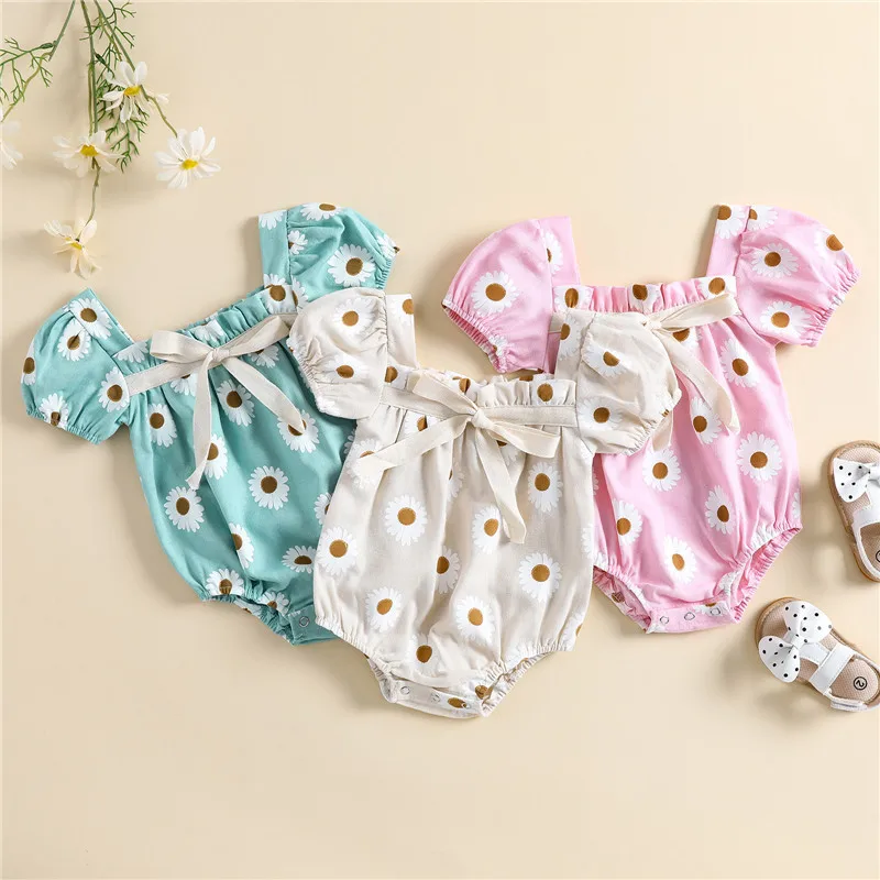 Newborn Baby Romper Daisy Print Square Neck Short Sleeve Bodysuit Streetwear Casual Wear for Summe 0-18 Months
Newborn Baby Romper Daisy Print Square Neck Short Sleeve Bodysuit Streetwear Casual Wear for Summe 0-18 Months
