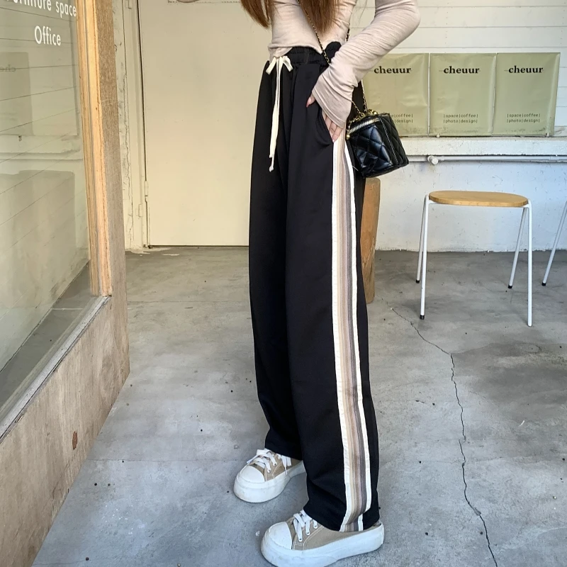 Y2k Pants Women Korean Fashion Streetwear Kpop Sweatpants Japanese Harajuku Vintage Trousers Striped Wide Leg Clothes Bottoms
Y2k Pants Women Korean Fashion Streetwear Kpop Sweatpants Japanese Harajuku Vintage Trousers Striped Wide Leg Clothes Bottoms