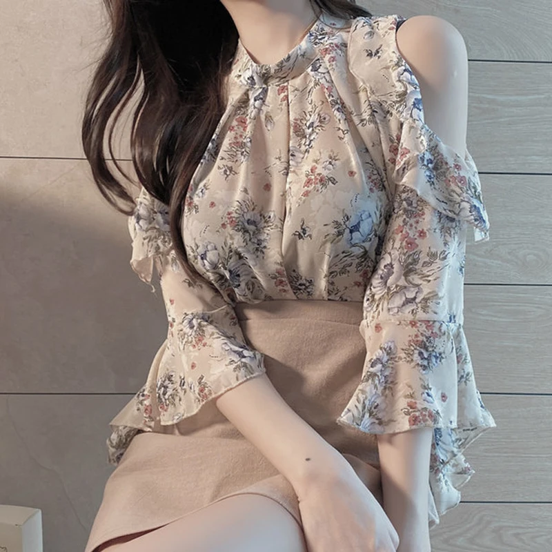 Sweet Holiday Summer Korean Chiffon Hollow Women Shirt Blusas Cute Blouse Print Off Shoulder Top Chic Office Lady Clothing 10358
Sweet Holiday Summer Korean Chiffon Hollow Women Shirt Blusas Cute Blouse Print Off Shoulder Top Chic Office Lady Clothing 10358