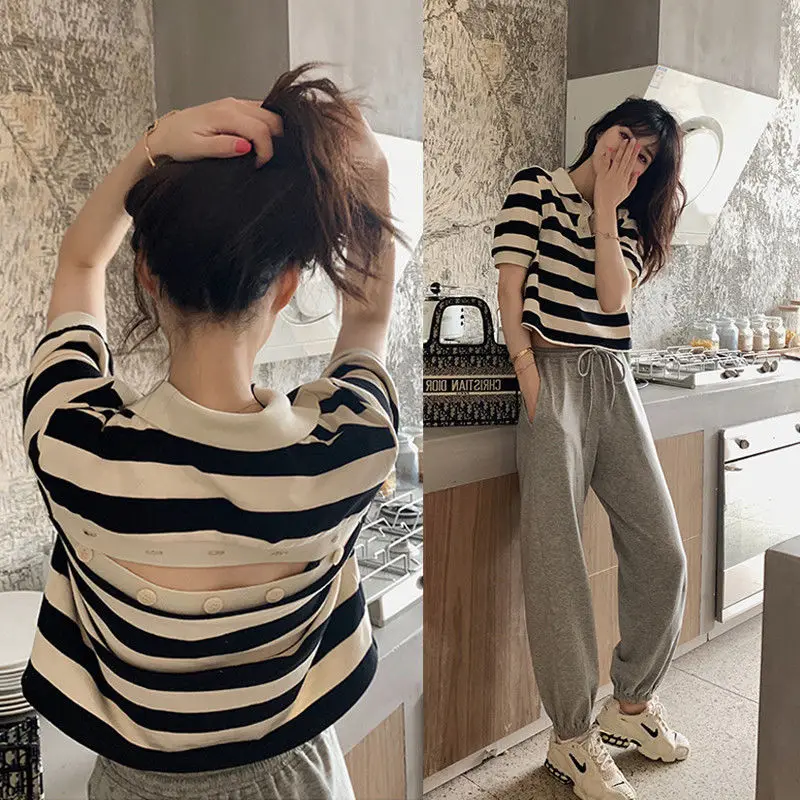 2022 Women's Summer Fashion Casual Suits Female Students Striped Shirt Tops + Loose Pants Ladies Sports Two-piece Sets R110
2022 Women's Summer Fashion Casual Suits Female Students Striped Shirt Tops + Loose Pants Ladies Sports Two-piece Sets R110