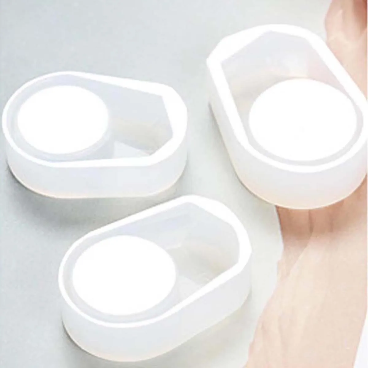 1Pcs Ring Resin Epoxy Mold Jewelry Silicone Mold Collection Handmade for DIY Crystal Silicone Jewelry Ring Mold Accessories
1Pcs Ring Resin Epoxy Mold Jewelry Silicone Mold Collection Handmade for DIY Crystal Silicone Jewelry Ring Mold Accessories