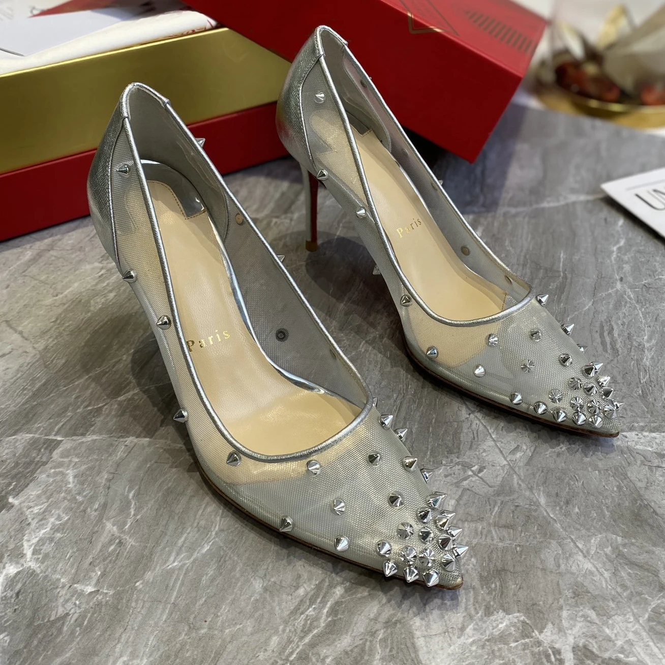 Top Quality Women High Heels Luxury Fashion Ladies Crystal Glisten Red Soled Shoes Classic Retro Designer 10cm High Heel 1492HJ
Top Quality Women High Heels Luxury Fashion Ladies Crystal Glisten Red Soled Shoes Classic Retro Designer 10cm High Heel 1492HJ