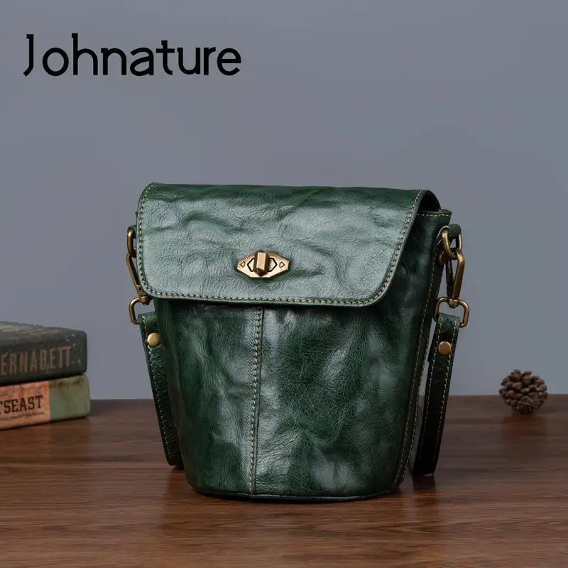 Женская сумка из натуральной кожи Johnature, однотонная маленькая сумка через плечо из мягкой воловьей кожи, универсальная, в стиле ретро
Женская сумка из натуральной кожи Johnature, однотонная маленькая сумка через плечо из мягкой воловьей кожи, универсальная, в стиле ретро