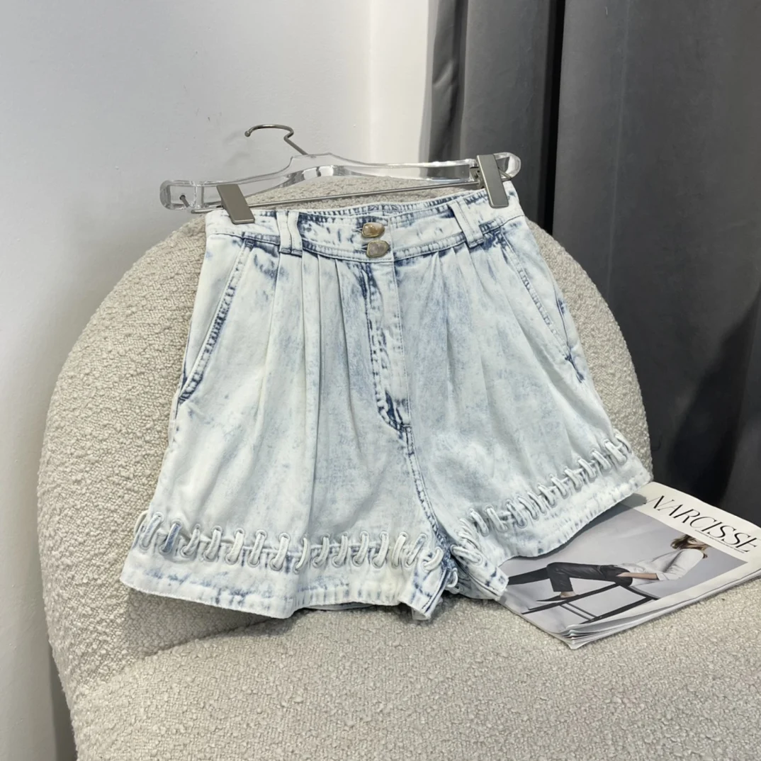Tie-dye Wide-leg Denim Shorts 2022 Summer New Designer High Waist Holes Cross Tie Women Fashion Jeans
Tie-dye Wide-leg Denim Shorts 2022 Summer New Designer High Waist Holes Cross Tie Women Fashion Jeans