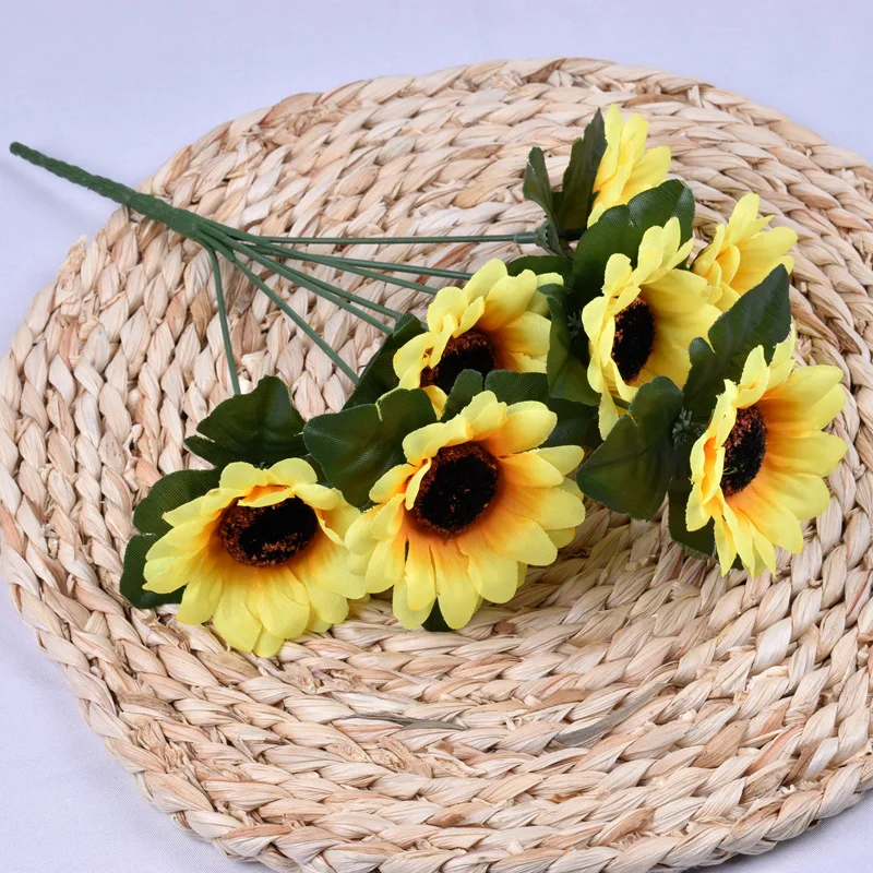 2pcs Plastic Artificial Flowers Sunflowers Branch 7/13/22 Heads Silk Fake Flowers for DIY Home Garden Party Wedding Decor Flores
2pcs Plastic Artificial Flowers Sunflowers Branch 7/13/22 Heads Silk Fake Flowers for DIY Home Garden Party Wedding Decor Flores