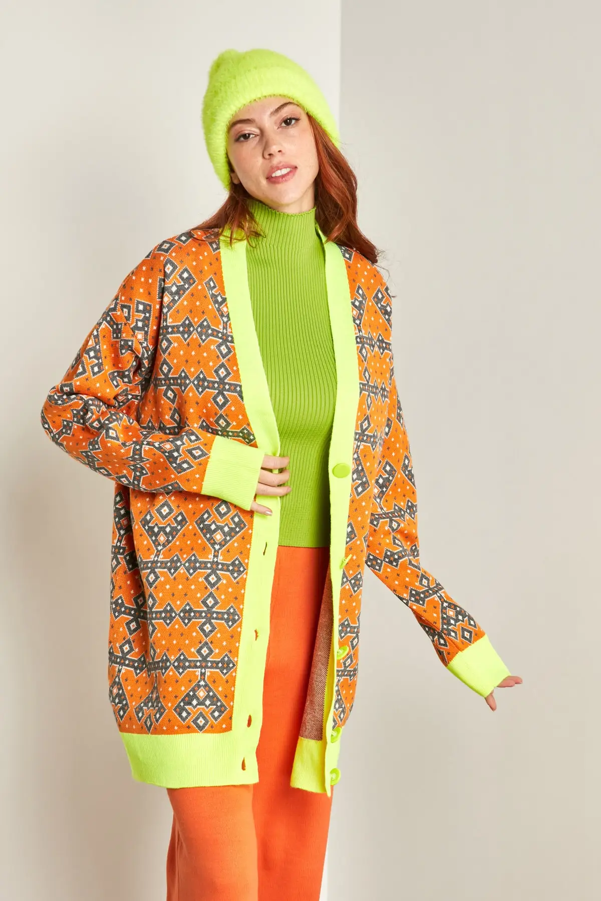 Женский кардиган, неоново-желтый, оранжевый спортивная одежда, повседневный вязаный качественный модный кардиган, свитеры, свитер, джемпер 
Женский кардиган, неоново-желтый, оранжевый спортивная одежда, повседневный вязаный качественный модный кардиган, свитеры, свитер, джемпер