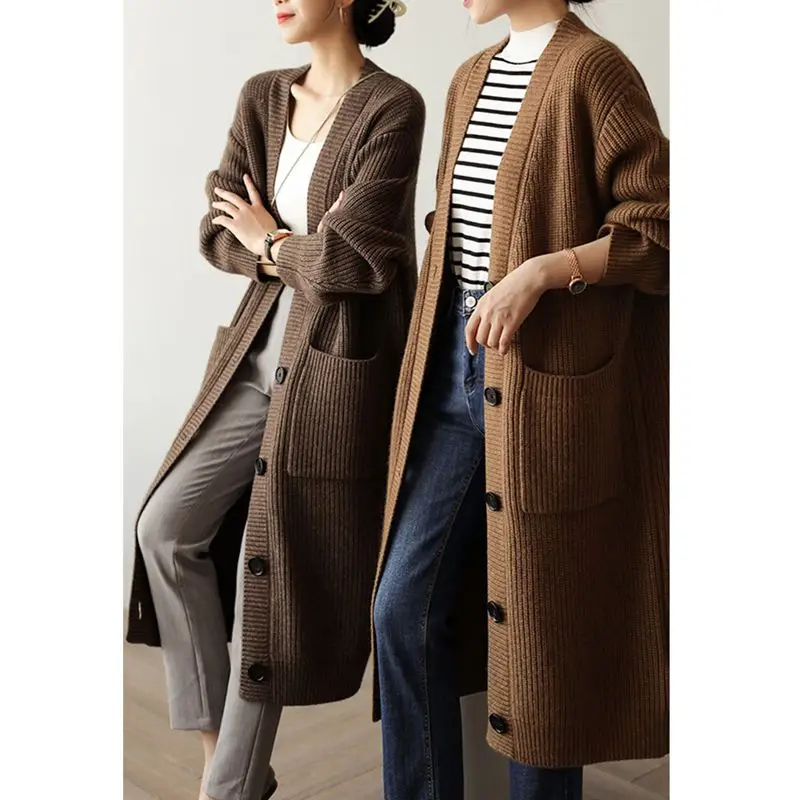 Cardigan Sweater Woman Solid Colors Autumn Female Fashion Style Knitted V Neck Casual Office Ladies Loose Cardigan Coat G104
Cardigan Sweater Woman Solid Colors Autumn Female Fashion Style Knitted V Neck Casual Office Ladies Loose Cardigan Coat G104