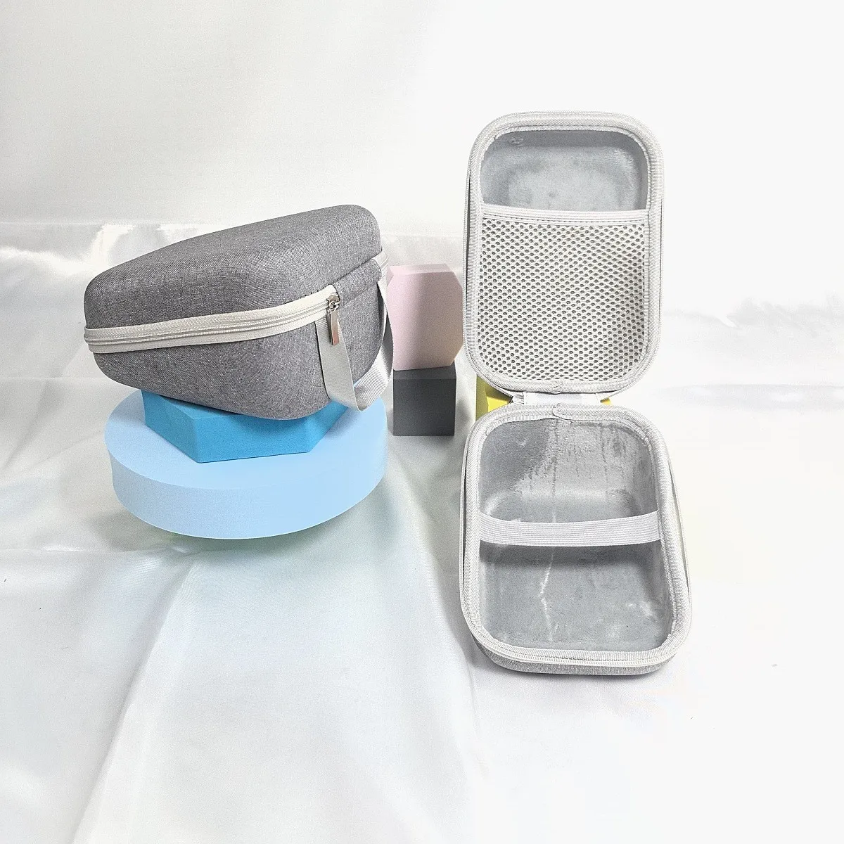 Жесткий чехол для тонометра EVA+Velvet
Жесткий чехол для тонометра EVA+Velvet