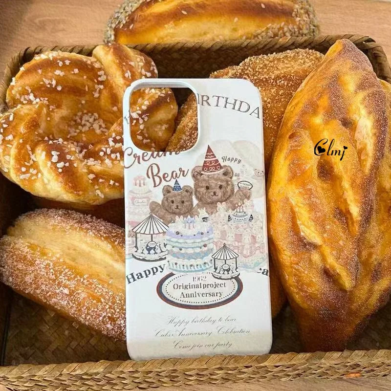 Clmj Illustration Retro Bear Cartoon Animal Cake Phone Case For iPhone 14 Plus 11 12 Mini 13 Pro Max XR XS X 7 8 Silicone Cover
Clmj Illustration Retro Bear Cartoon Animal Cake Phone Case For iPhone 14 Plus 11 12 Mini 13 Pro Max XR XS X 7 8 Silicone Cover