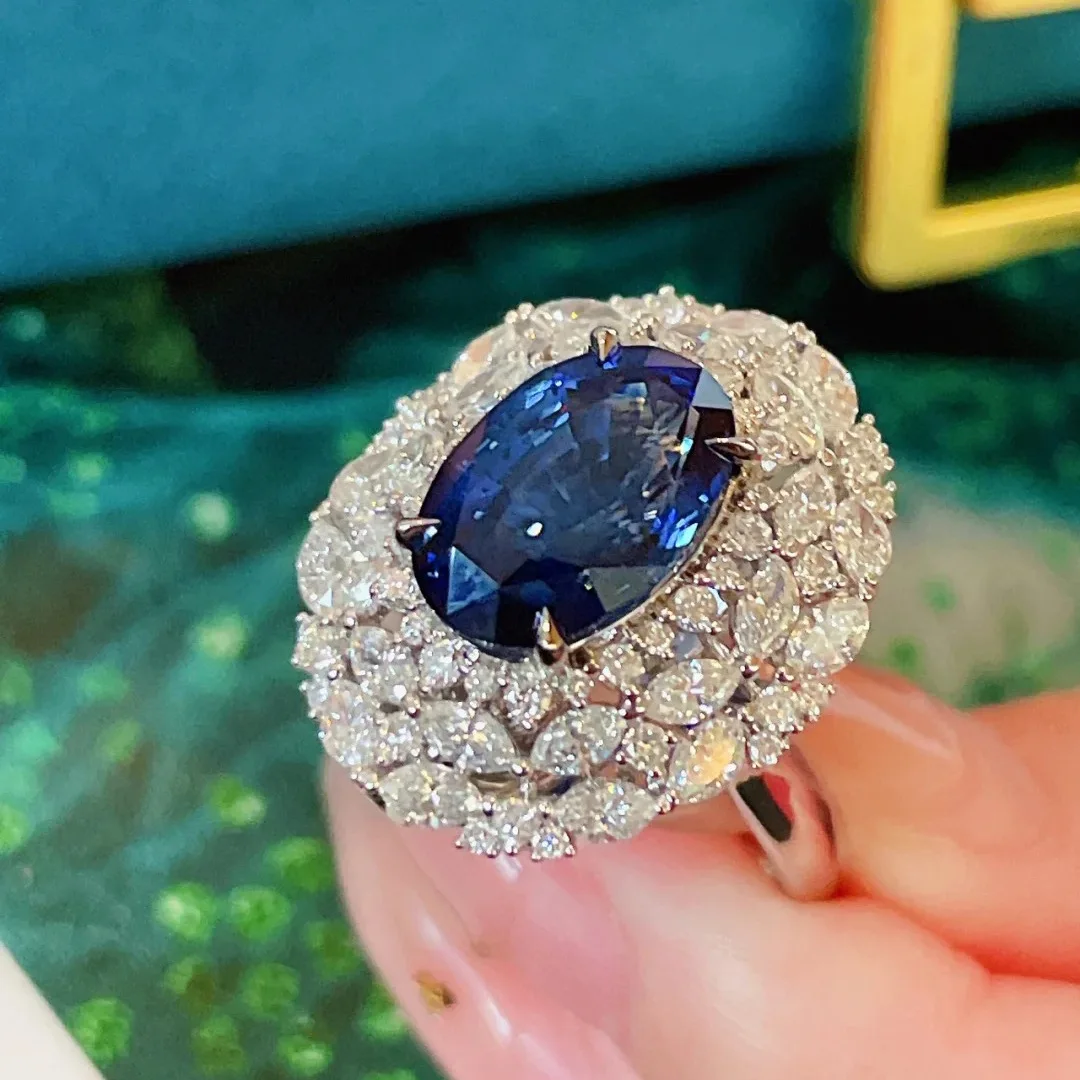 Designer Ornate Circular Women's Opening Ring Exaggerated Jewelry Sapphire Crystal Zircon Dazzling Wedding Ting Gift
Designer Ornate Circular Women's Opening Ring Exaggerated Jewelry Sapphire Crystal Zircon Dazzling Wedding Ting Gift
