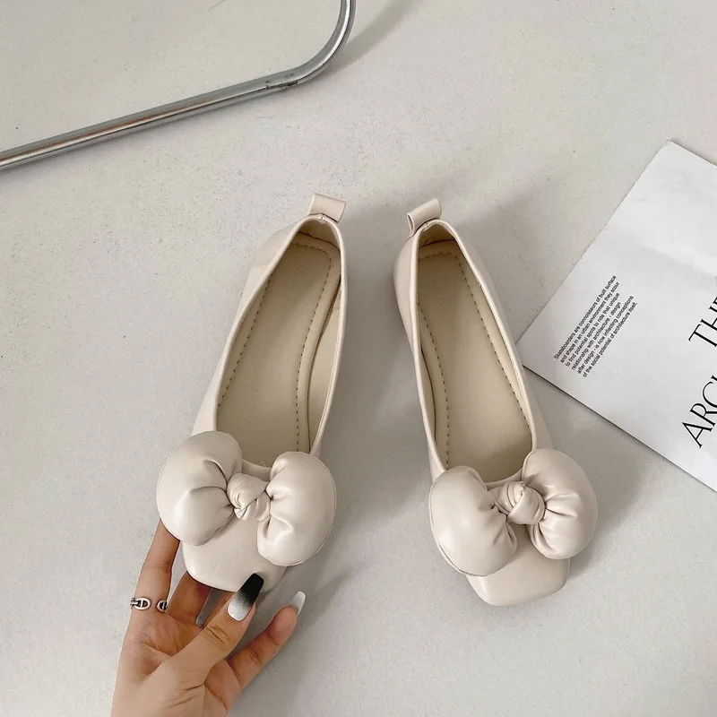 Sweet girl shoes 2022 summer new fashion square head bow soft bottom light non-slip comfortable women's shoes
Sweet girl shoes 2022 summer new fashion square head bow soft bottom light non-slip comfortable women's shoes