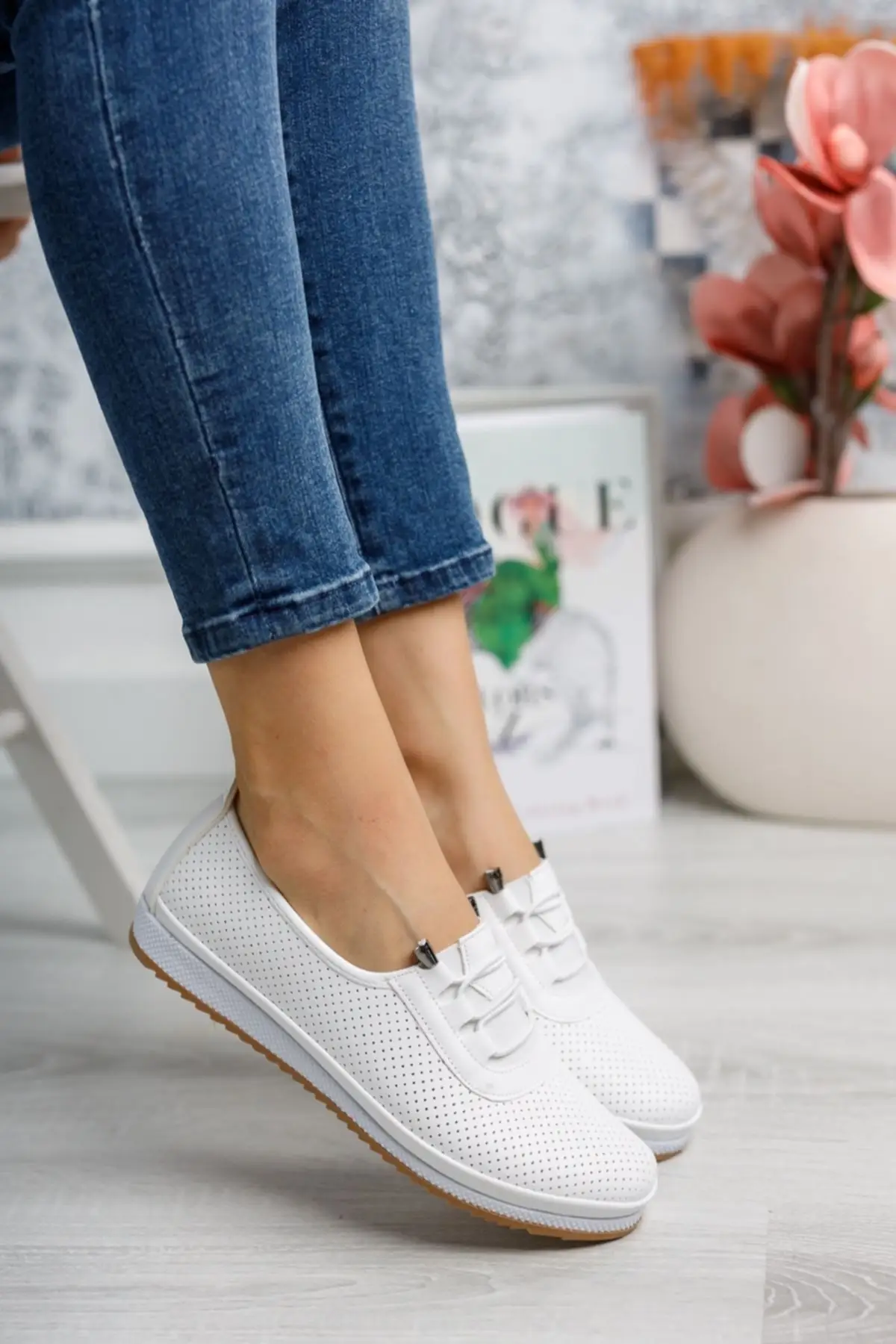 Туфли женские ортопедические с подкладкой, плоская подошва, модная повседневная обувь, лазер, белый цвет
Туфли женские ортопедические с подкладкой, плоская подошва, модная повседневная обувь, лазер, белый цвет