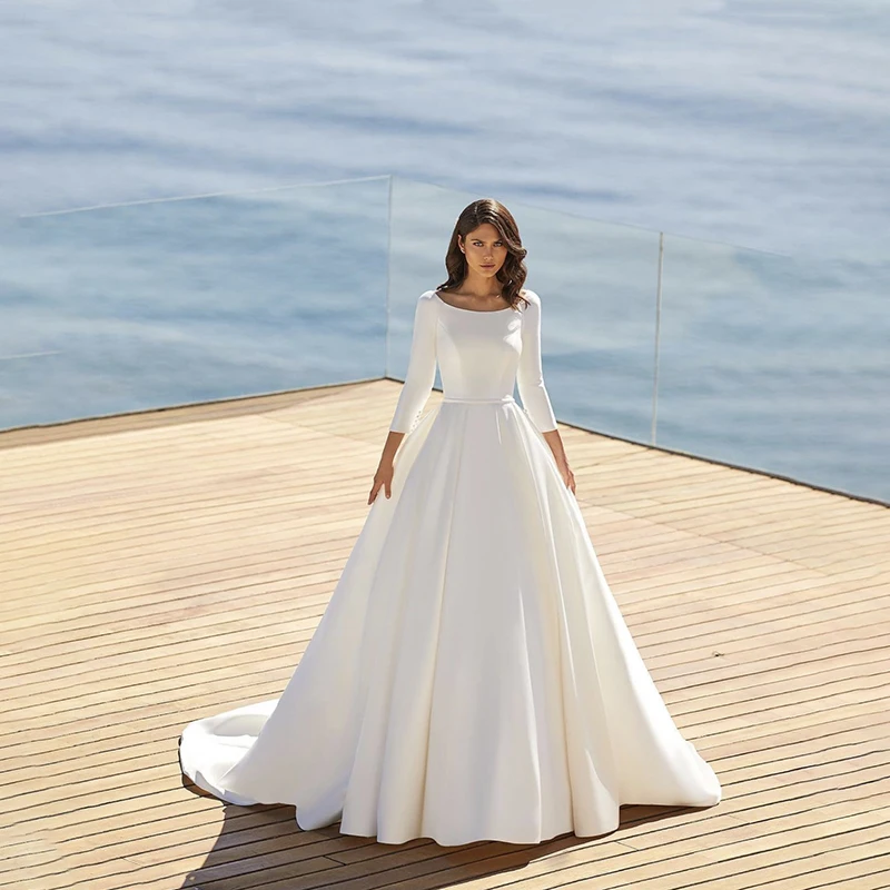 white/Ivory Wedding Dress Lace/Silky Organza A-LINEBride Wedding Appliques custom made(Three Quarter)
white/Ivory Wedding Dress Lace/Silky Organza A-LINEBride Wedding Appliques custom made(Three Quarter)