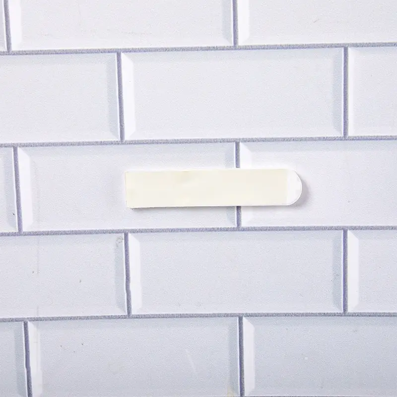 4Pairs White Removable Damage-Free Picture Frame Hanging Strips Tape No Trace Wall Sticker Hook DIY Strong For Poster Frame 
4Pairs White Removable Damage-Free Picture Frame Hanging Strips Tape No Trace Wall Sticker Hook DIY Strong For Poster Frame