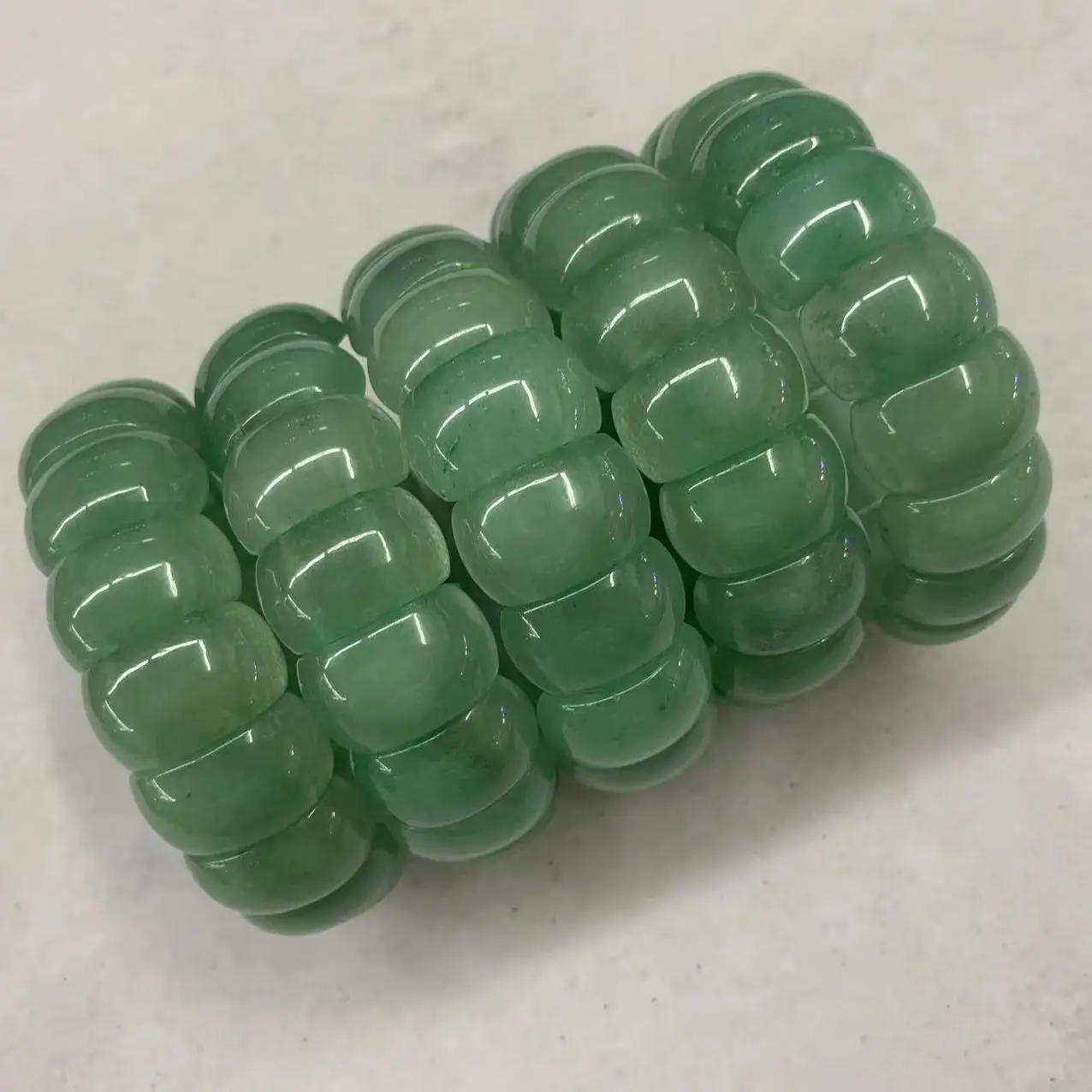 green aventurine jade stone beads bracelet natural gemstone bangle for woman for gift wholesale !
green aventurine jade stone beads bracelet natural gemstone bangle for woman for gift wholesale !
