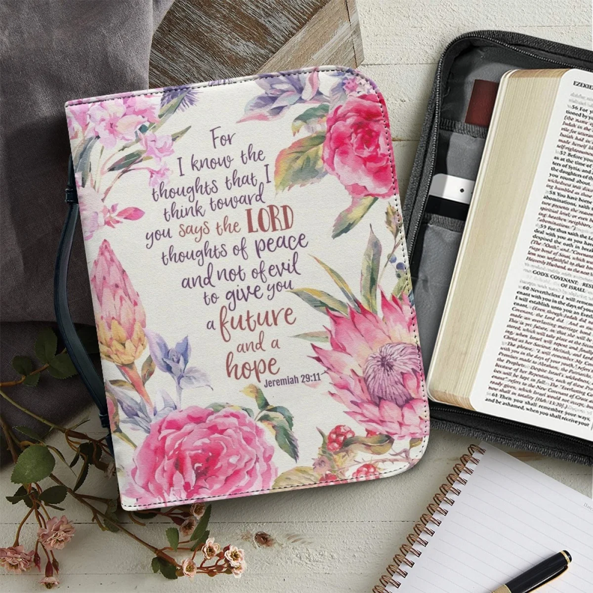 FORUDESIGNS Floral Floral Women's Bible Comfort Scripture Print Covers Case Zippered Handle Handbags Bible Storage Bags
FORUDESIGNS Floral Floral Women's Bible Comfort Scripture Print Covers Case Zippered Handle Handbags Bible Storage Bags