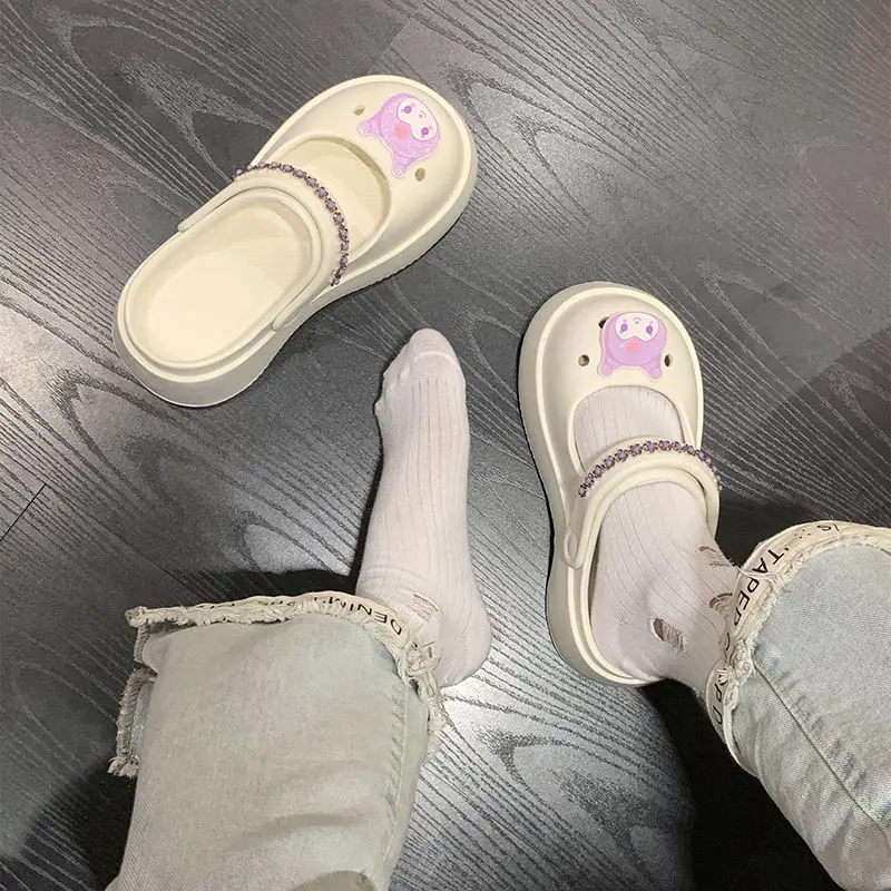 Sanrios Kuromi Cute Cartoon The New Summer Girls' Rhinestones Sandals Thick Bottom Increased Non-Slip Slippers Pu Material
Sanrios Kuromi Cute Cartoon The New Summer Girls' Rhinestones Sandals Thick Bottom Increased Non-Slip Slippers Pu Material