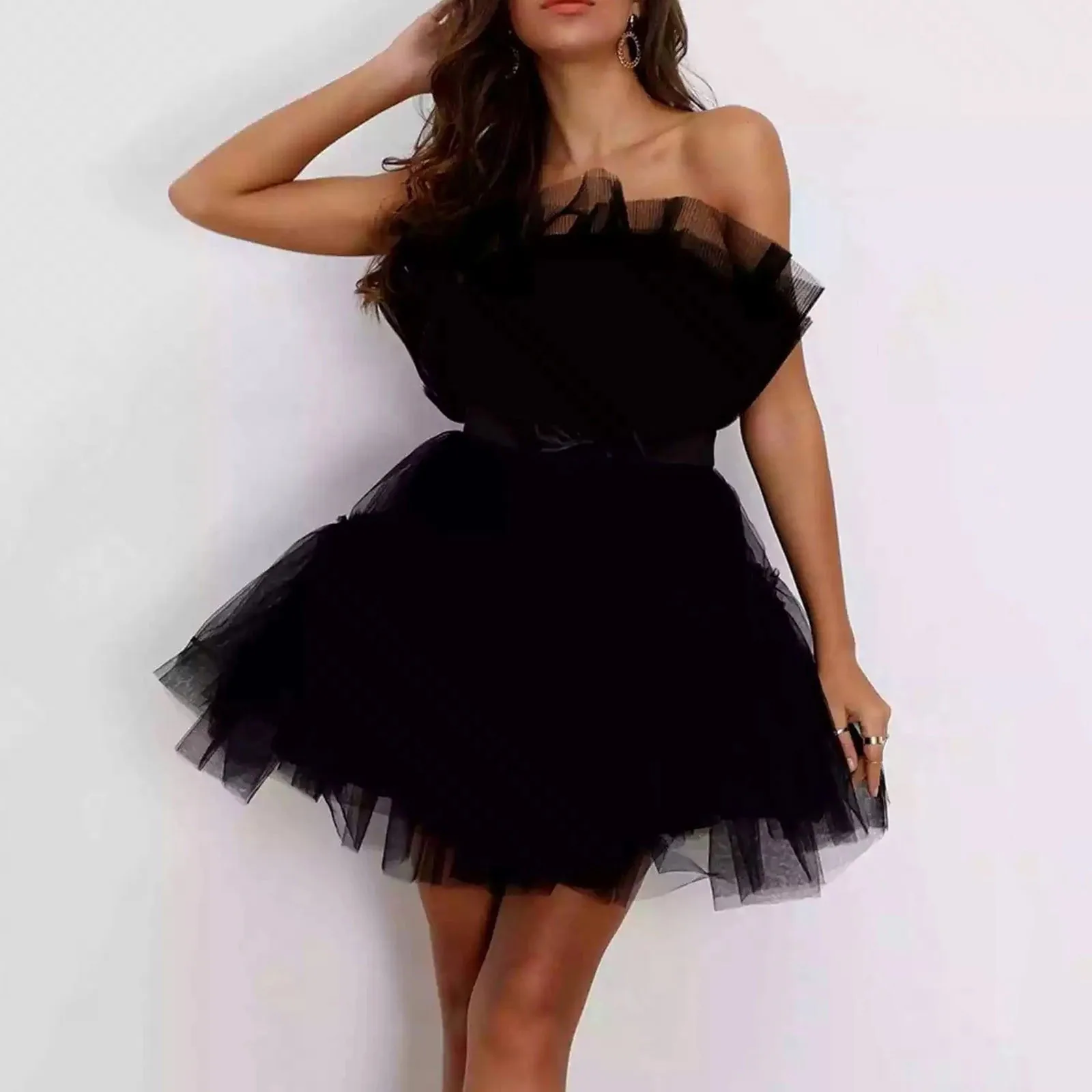2022 Summer Sexy Solid Grenadine Ball Gown Dress Strapless Cascading Bow Clever Cocktail Party Dress Lady Mini Tulle Dresses
2022 Summer Sexy Solid Grenadine Ball Gown Dress Strapless Cascading Bow Clever Cocktail Party Dress Lady Mini Tulle Dresses