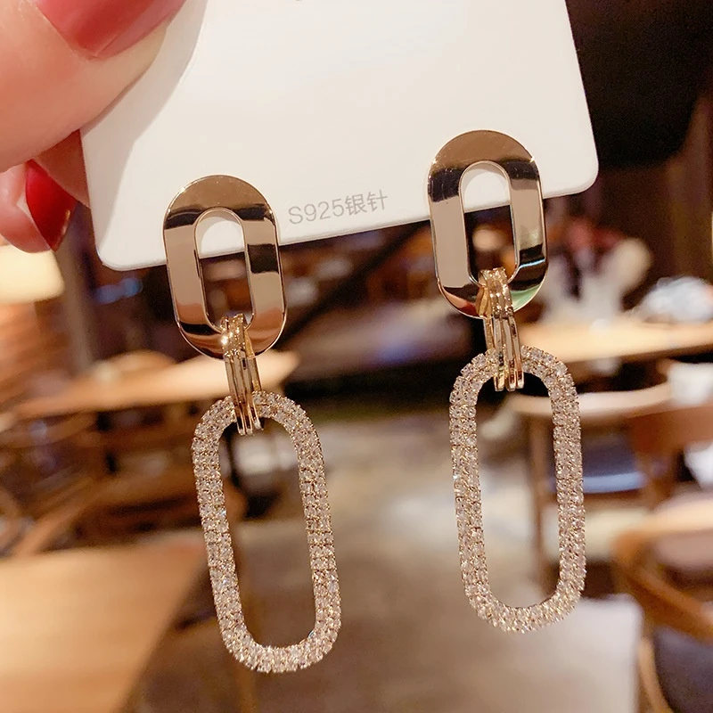 Women's Earrings Korean Stud Earrings for Women Vintage Pearl Dangle Drop Gold Earring Set 2021 Trend Earings Female Jewelry
Women's Earrings Korean Stud Earrings for Women Vintage Pearl Dangle Drop Gold Earring Set 2021 Trend Earings Female Jewelry