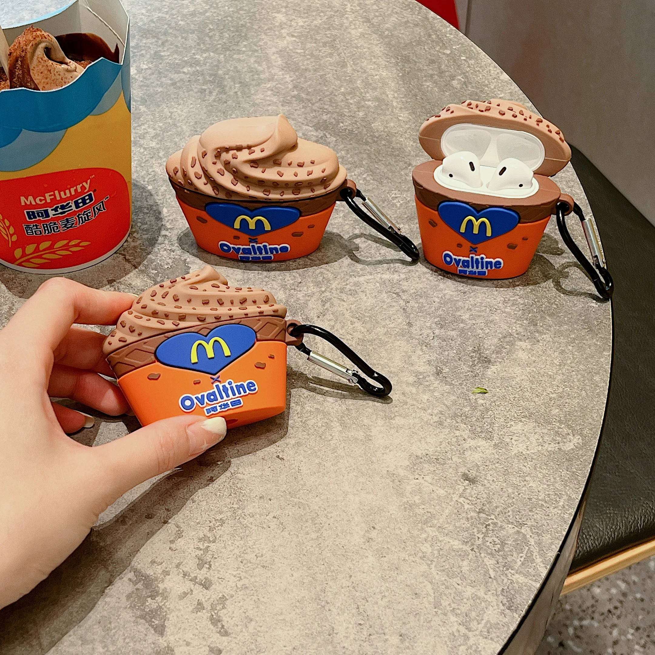 Ovaltine чехол для наушников с шоколадным мороженым для AirPods 1 2 3 Pro Мягкие силиконовые беспроводные Bluetooth наушники зарядное устройство аксессуа...
Ovaltine чехол для наушников с шоколадным мороженым для AirPods 1 2 3 Pro Мягкие силиконовые беспроводные Bluetooth наушники зарядное устройство аксессуа...
