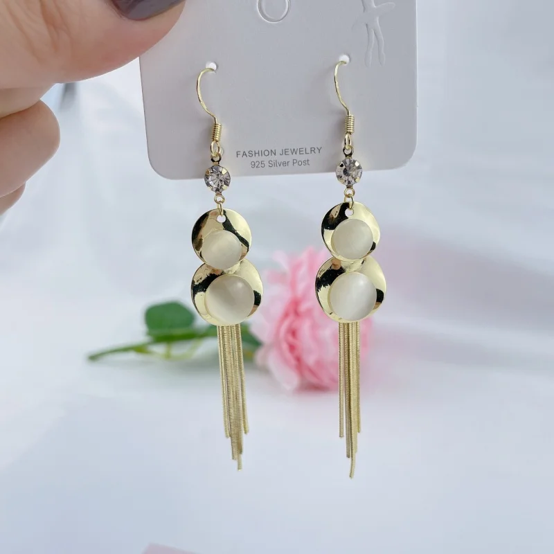 Fashion Opal Tassel Earrings 2022 New Trendy Temperamental Earrings European and American Exaggerated High-Grade Long Earrings
Fashion Opal Tassel Earrings 2022 New Trendy Temperamental Earrings European and American Exaggerated High-Grade Long Earrings