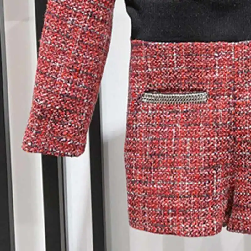 2023 Autumn and Winter Women Red Tweed Long-sleeved Suit Collar High Waist Jumpsuit
2023 Autumn and Winter Women Red Tweed Long-sleeved Suit Collar High Waist Jumpsuit