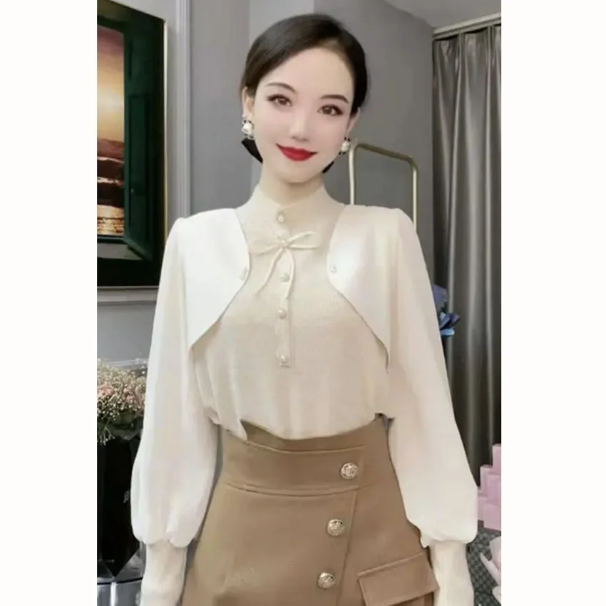 Fine Knit Bottomed Shirt Women's Autumn and Winter 2021 New European Fashion Ruffle Lace Splicing Yarn Sleeve Super Fairy Top 
Fine Knit Bottomed Shirt Women's Autumn and Winter 2021 New European Fashion Ruffle Lace Splicing Yarn Sleeve Super Fairy Top