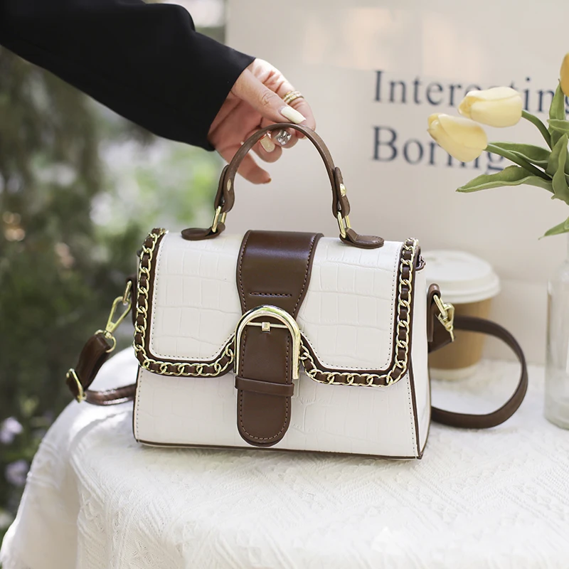 Luxury Design Classic Postman Bag 2022 Summer New Women's Handbag Trend Fashion Single Shoulder Crossbody Bag Casual Street
Luxury Design Classic Postman Bag 2022 Summer New Women's Handbag Trend Fashion Single Shoulder Crossbody Bag Casual Street