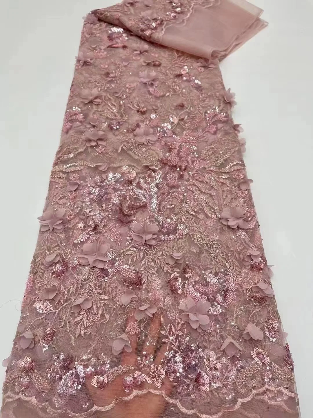3D flowers African lace fabric beaded french lace fabric dubai appliques tulle lace bridal wedding/party dress lace 5 yards /lot
3D flowers African lace fabric beaded french lace fabric dubai appliques tulle lace bridal wedding/party dress lace 5 yards /lot