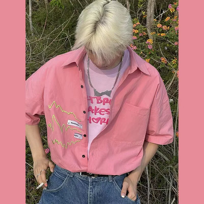American Streetwear Retro Lightning Blue Pink Embroidery Shirts Summer Men's Loose Short Sleeve Fashion Lapel Collar Shirts
American Streetwear Retro Lightning Blue Pink Embroidery Shirts Summer Men's Loose Short Sleeve Fashion Lapel Collar Shirts