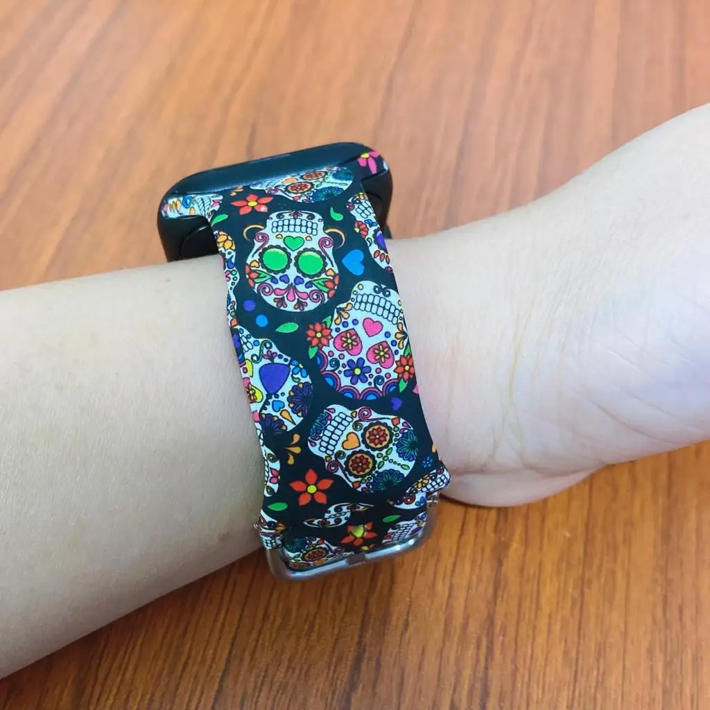 Colorful skull Print Strap for Apple Watch Band 44MM 40MM 38MM 42MM Silicone Belt for iWatch Series 6 SE 5 4 3 Watch Bracelet
Colorful skull Print Strap for Apple Watch Band 44MM 40MM 38MM 42MM Silicone Belt for iWatch Series 6 SE 5 4 3 Watch Bracelet