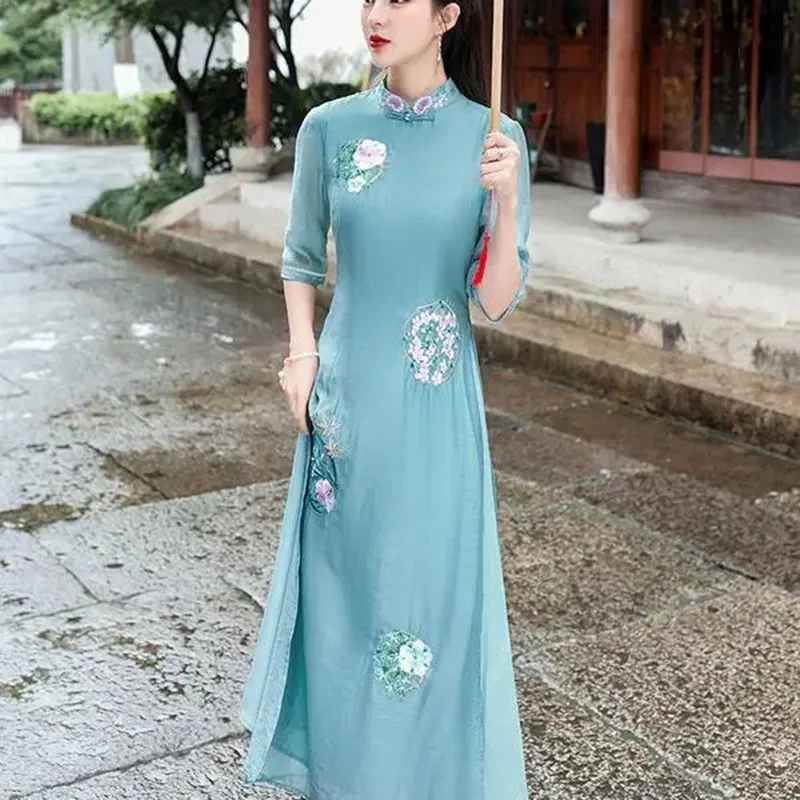 Vietnamese Aodai Fashion Dress Women Traditional Chinese Style Vintage Elegant Slim Qi Pao Sets Asian Chiffon Embroidery Dress
Vietnamese Aodai Fashion Dress Women Traditional Chinese Style Vintage Elegant Slim Qi Pao Sets Asian Chiffon Embroidery Dress