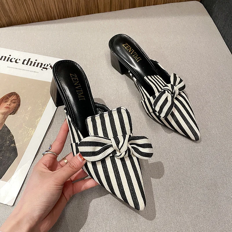 2023 European and American spring and summer new striped pointed thick heel sandals 3796
2023 European and American spring and summer new striped pointed thick heel sandals 3796
