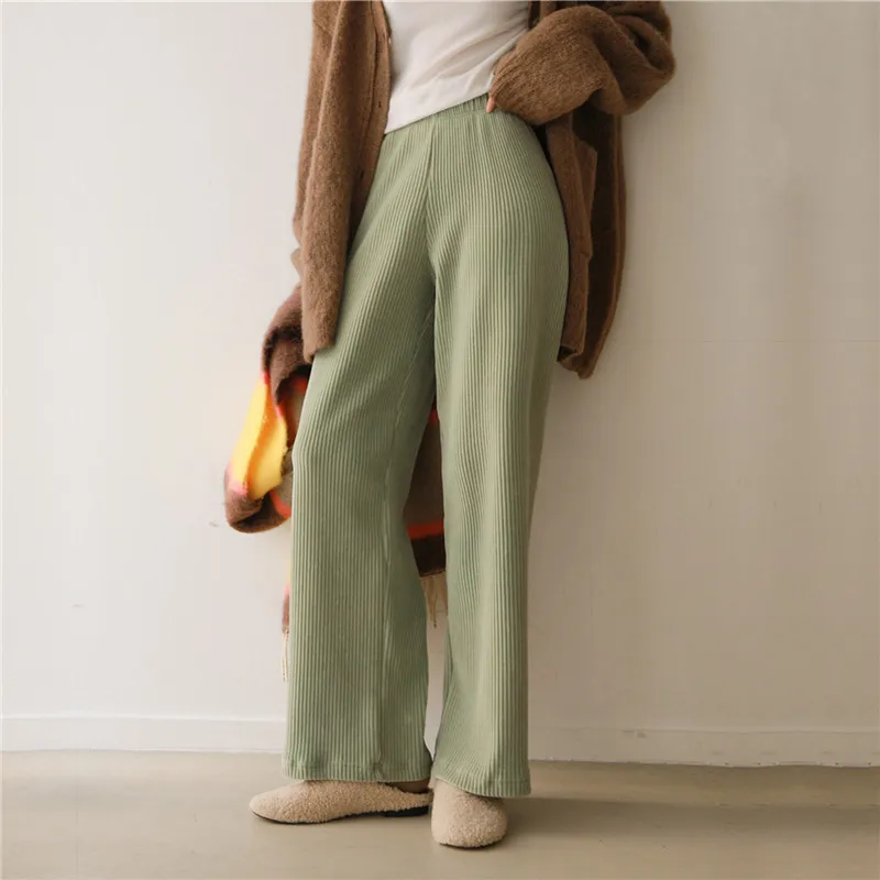 Новые осенне-зимние простые облегающие повседневные широкие вельветовые брюки-клеш Bigfoot с заниженной талией 
Новые осенне-зимние простые облегающие повседневные широкие вельветовые брюки-клеш Bigfoot с заниженной талией