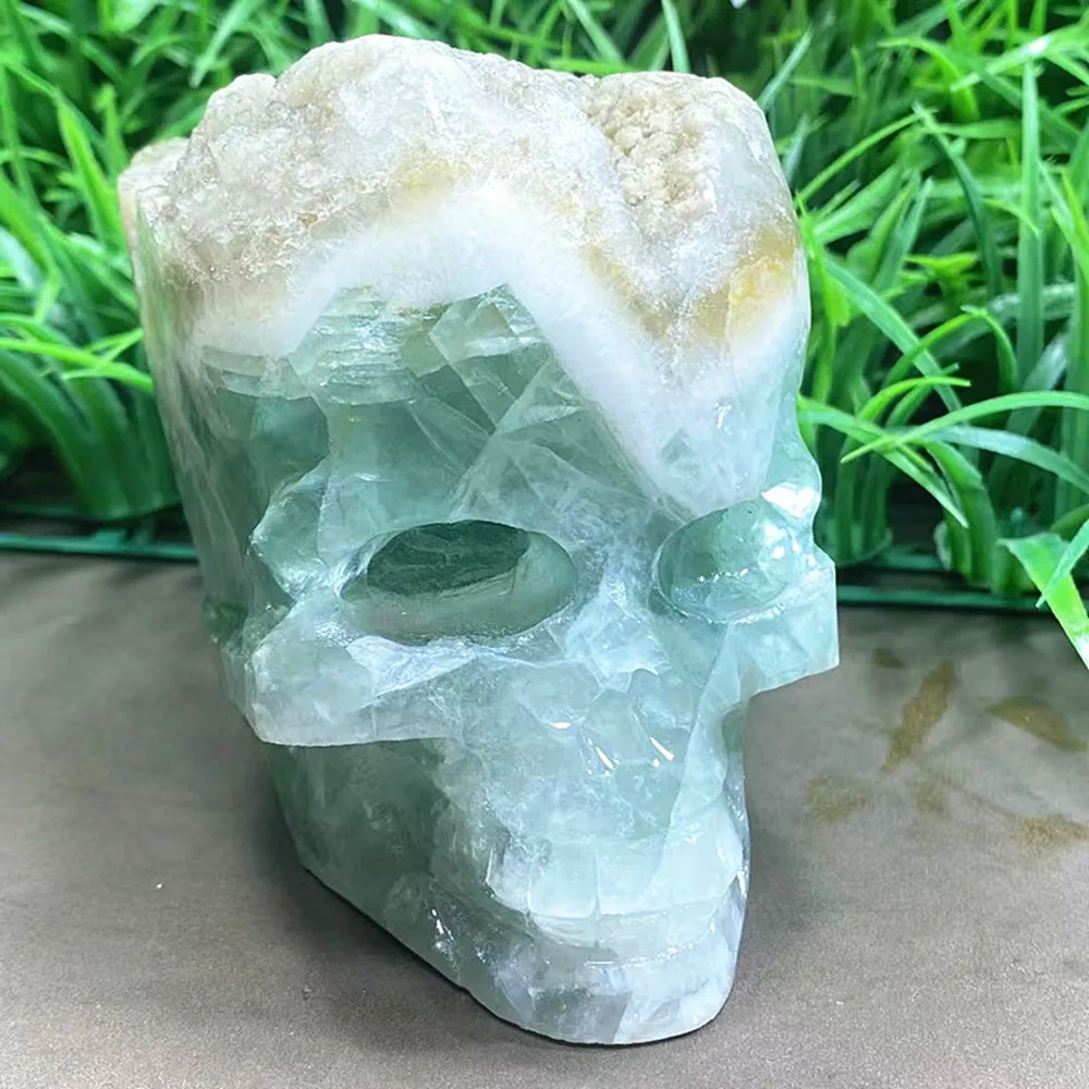 Кристалл флюорит череп гanyi
Кристалл флюорит череп гanyi