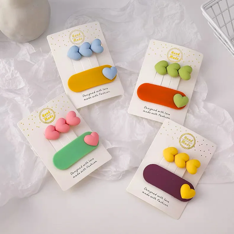 Korean children's hairpin lovely love acrylic heart BB clips candy color baby hair clips sets geometric hair accessories gifts 
Korean children's hairpin lovely love acrylic heart BB clips candy color baby hair clips sets geometric hair accessories gifts