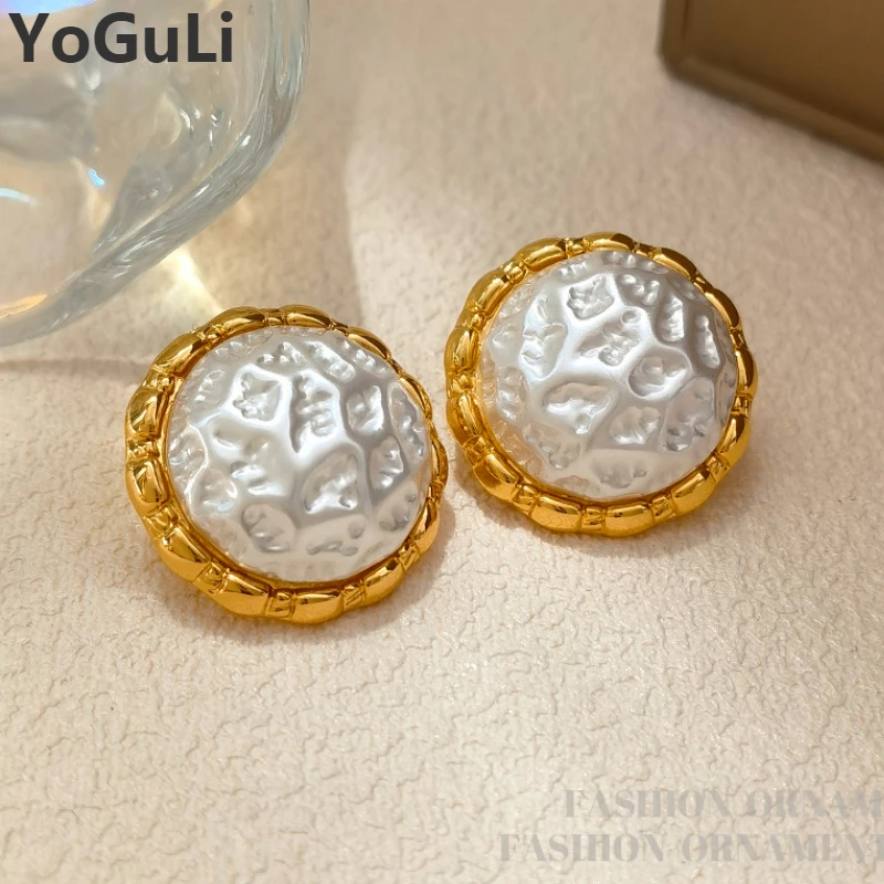 Trendy Jewelry 925 Silver Needle Simply Design Fold Simulated Pearl Stud Earrings For Women Wedding Gifts Hot Sale Dropshipping
Trendy Jewelry 925 Silver Needle Simply Design Fold Simulated Pearl Stud Earrings For Women Wedding Gifts Hot Sale Dropshipping