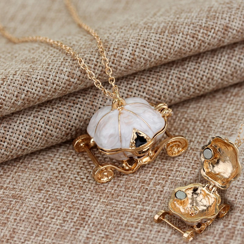 New Pink Pumpkin Carriage Necklace Movie Same Magic Fairy Tale Necklace Women Jewelry Gift Romantic Exquisite Popular Pendant
New Pink Pumpkin Carriage Necklace Movie Same Magic Fairy Tale Necklace Women Jewelry Gift Romantic Exquisite Popular Pendant