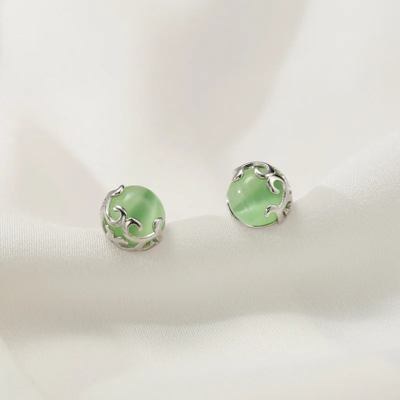 New Fashion Cute Cat Eye Stone Stud Earrings For Women Green Creative Bright Zircon Party Exquisite Jewelry
New Fashion Cute Cat Eye Stone Stud Earrings For Women Green Creative Bright Zircon Party Exquisite Jewelry