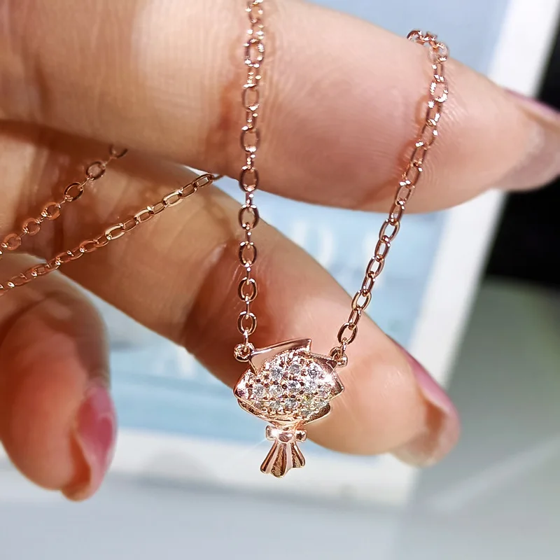 2022 NEW Original Embossed Rose Medallion Pendant Necklace For Women Real silver plate Zircon Engagement Wedding Gift Jewelry
2022 NEW Original Embossed Rose Medallion Pendant Necklace For Women Real silver plate Zircon Engagement Wedding Gift Jewelry