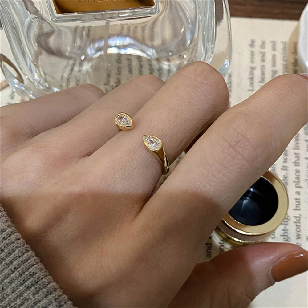 Minimalist Feng Shui Drop Opening Silver Ring Light Luxury Design Exquisite Index Finger Ring Fashion Personality
Minimalist Feng Shui Drop Opening Silver Ring Light Luxury Design Exquisite Index Finger Ring Fashion Personality