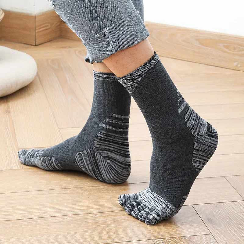3 Pairs Men's Toed Socks Vintage Sport Running Toe Socks Casual Business Solid Cotton Fingers Socks for Fathers Gift SIZE 39-45
3 Pairs Men's Toed Socks Vintage Sport Running Toe Socks Casual Business Solid Cotton Fingers Socks for Fathers Gift SIZE 39-45