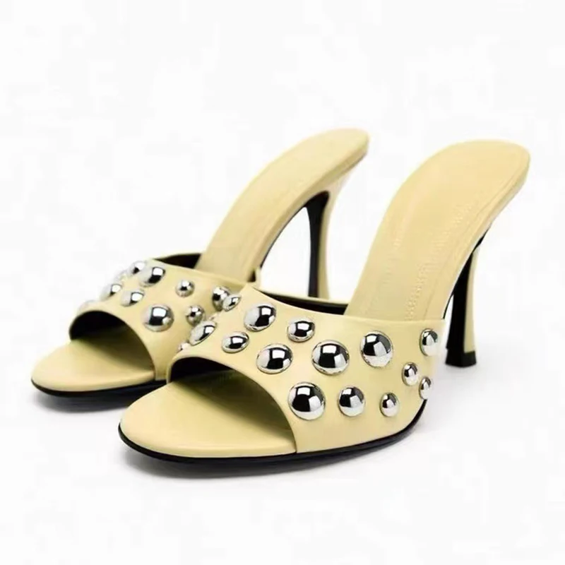 ZA Straight Style Women's Shoes With Willow Nails Silver Embellishments Solid Leather High Heel Sandals
ZA Straight Style Women's Shoes With Willow Nails Silver Embellishments Solid Leather High Heel Sandals
