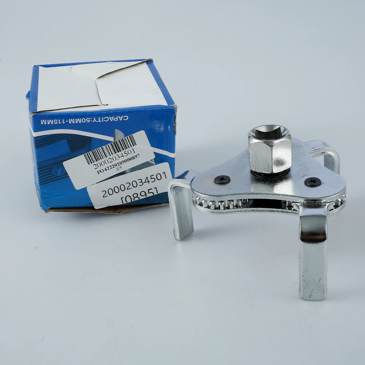 New Oil Filter Wrench 3 Jaw Adjustable Oil Filter Pliers High Carbon Steel 60-110mm Non-Slip Oil Filter Removal Tool Car Repair 
New Oil Filter Wrench 3 Jaw Adjustable Oil Filter Pliers High Carbon Steel 60-110mm Non-Slip Oil Filter Removal Tool Car Repair