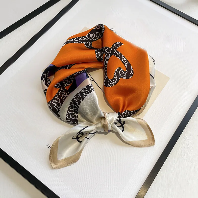 2022 brand 100% Silk Scarf Bandana Women Square Scarves Wrap Headband Hijab Shawls pashimina female Echarpe beach stole 53cm
2022 brand 100% Silk Scarf Bandana Women Square Scarves Wrap Headband Hijab Shawls pashimina female Echarpe beach stole 53cm
